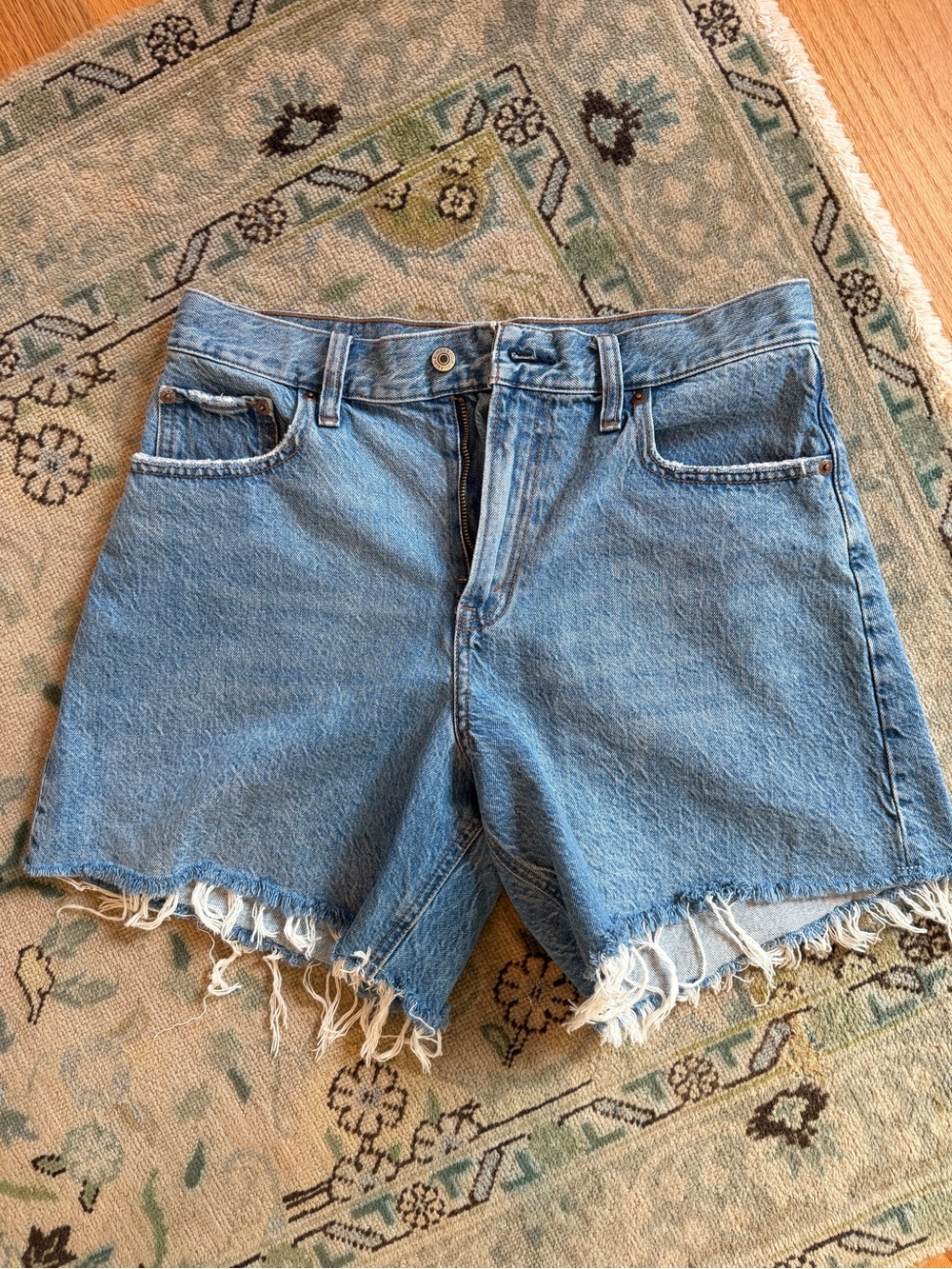 Abercrombie & Fitch Light Wash Denim Cutoff Shorts